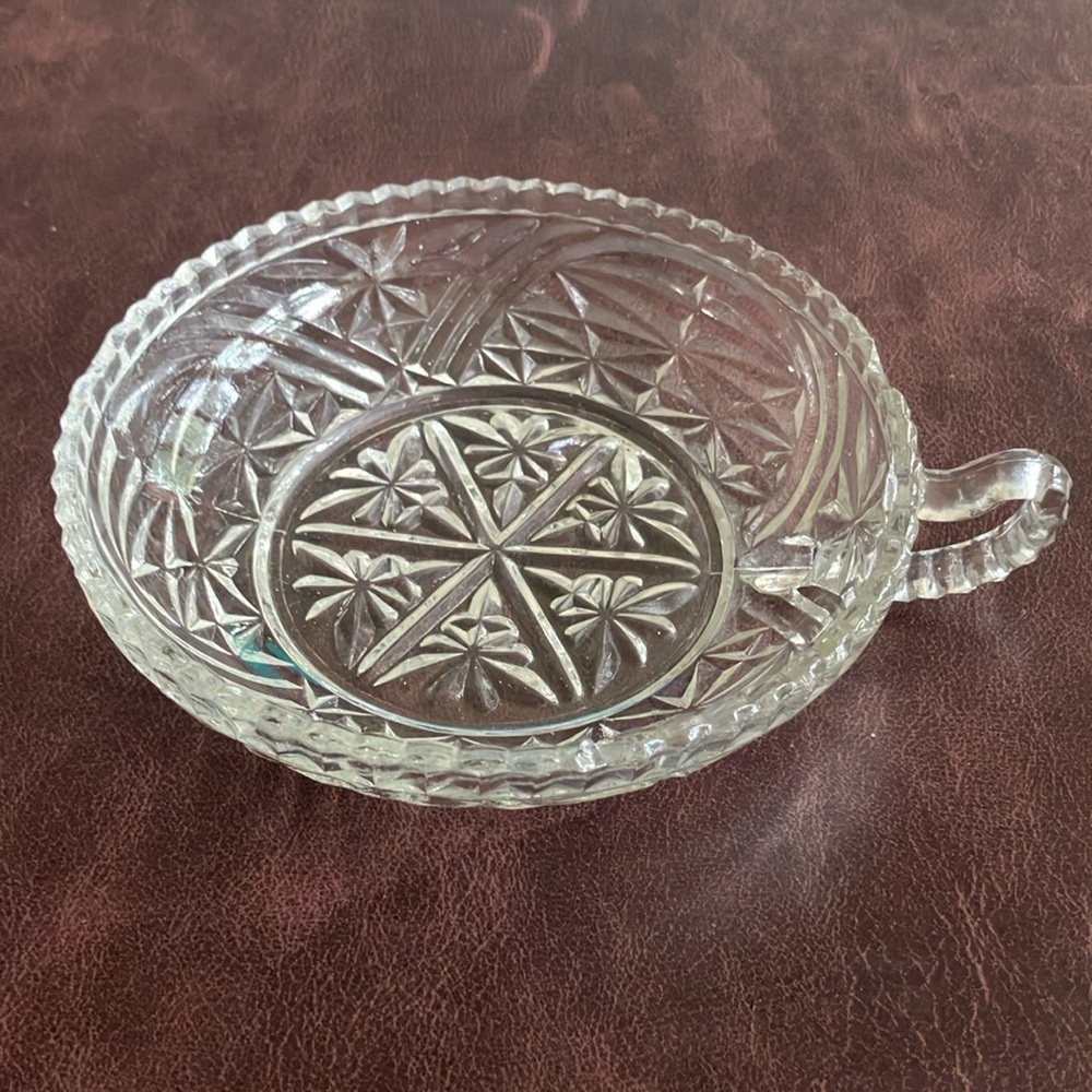 Vintage Anchor Hocking Stars and Bars Nappy Handled dish Candy Trinket